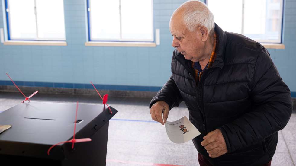 Com a reforma do sistema eleitoral, pretende-se colmatar desproporcionalidades de representação no litoral e no interior