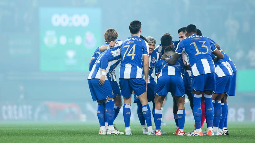 FC Porto sofreu a primeira derrota num clássico em 2025/26 no quinto jogo, quebrando uma série de encontros consecutivos a marcar na Taça de Portugal que vinha desde 2018