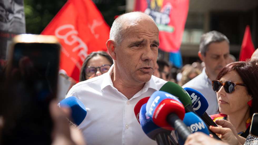 Paulo Raimundo argumentou que "ninguém tem interesse em fazer greve, a não ser para derrotar o pacote laboral"