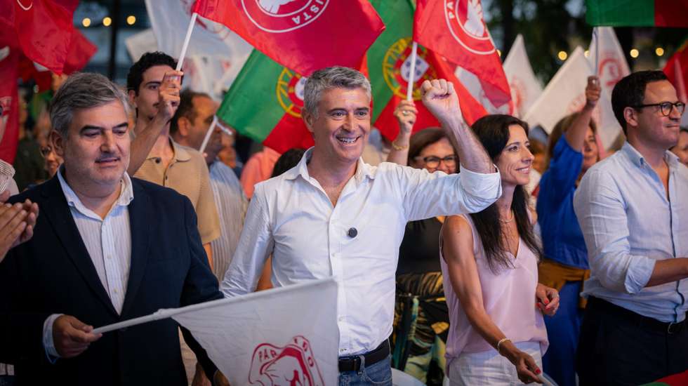 O PS aparece em primeiro lugar na tracking poll da CNN desta quinta-feira com 28,6%