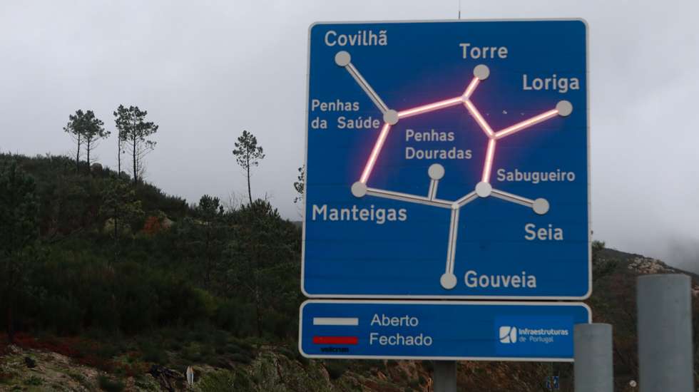 Sérgio Costa, igualmente reeleito na Guarda, adiantou à agência Lusa que o município tem vários projetos prontos, entre eles a Estrada Verde, uma via turística que ligará a cidade ao maciço central da Serra da Estrela