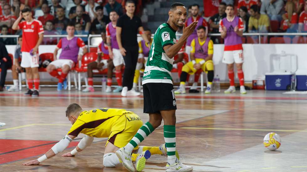 Pauleta marcou o segundo golo do encontro e tornou o resultado irrecuperável para o Benfica
