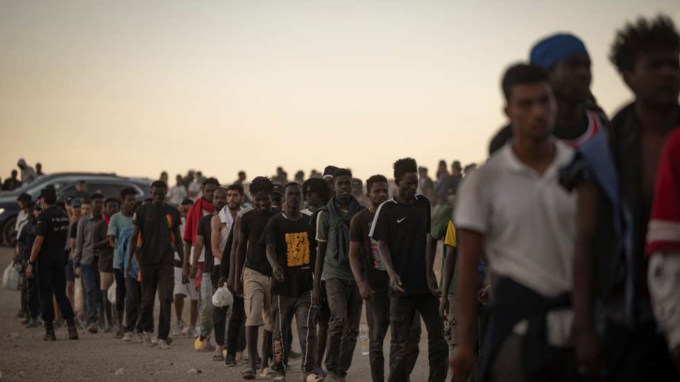 A decisão de Itália de impor estes controlos surgiu na sequência da vaga maciça de migrantes que assolou Ceuta