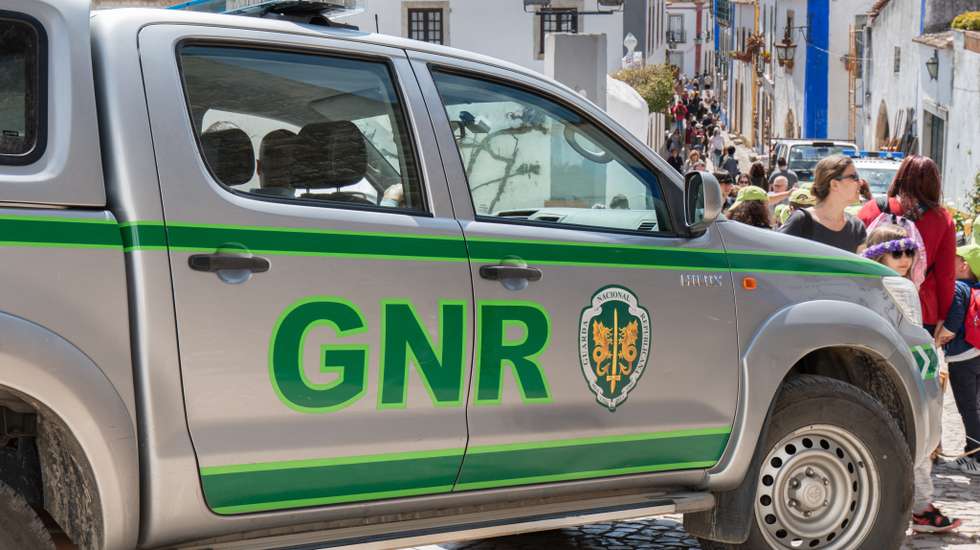 GNR deteve 3 suspeitos de tráfico e apreendeu 1.700 doses de cocaína em Barcelos