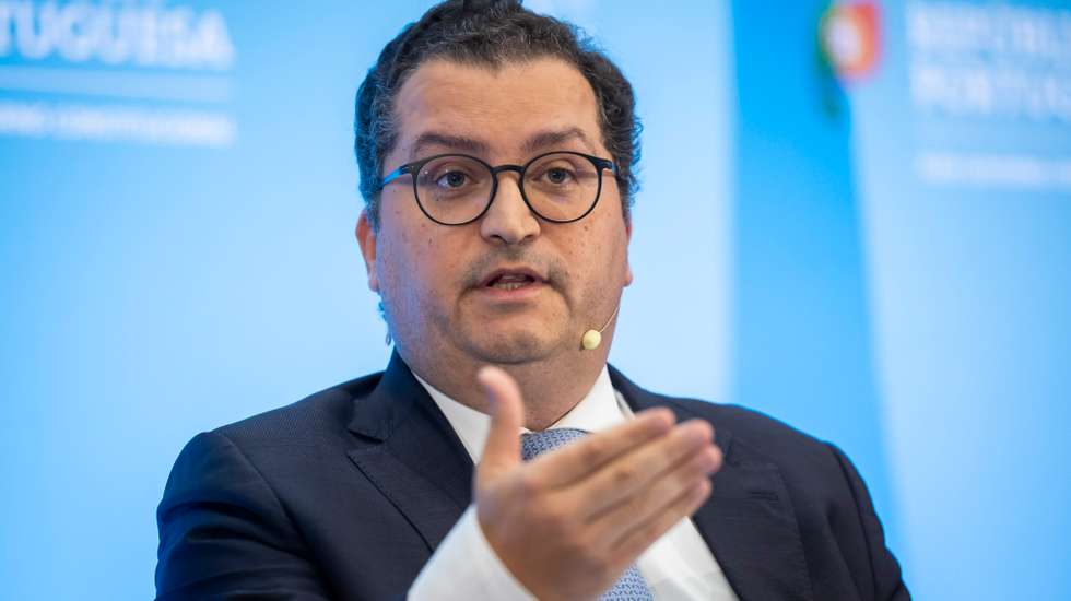 "Excedente de 700 milhões? Não lhe chamaria margem para negociar"