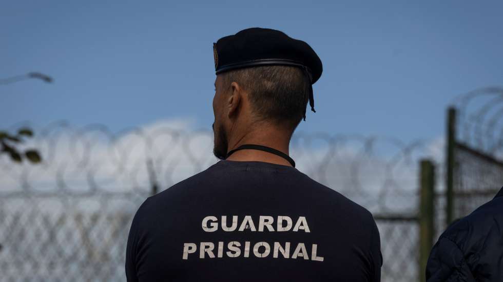 A decisão ocorre depois de terem sido dadas soluções a algumas das reivindicações feitas. Guardas dizem que é "um voto de confiança na implementação das medidas"