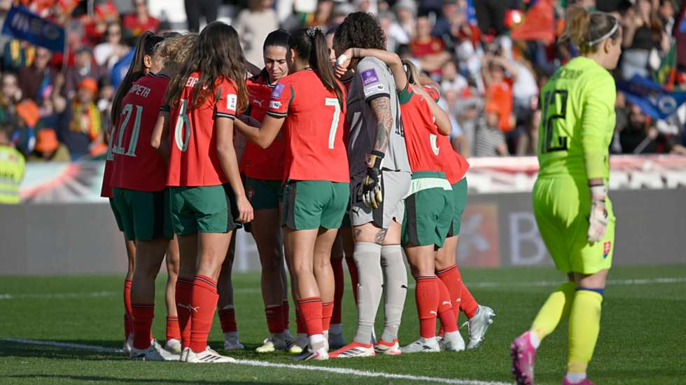 Portugal tem agora seis pontos no Grupo B3 da qualificação europeia