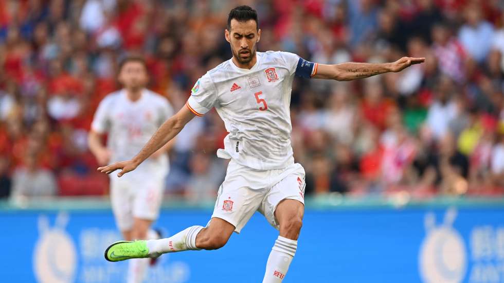 Sergio Busquets foi o capitão da Roja no Euro 2020, depois de voltar de uma ausência por ter contraído Covid-19. Contra a Itália, jogou de forma fantástica
