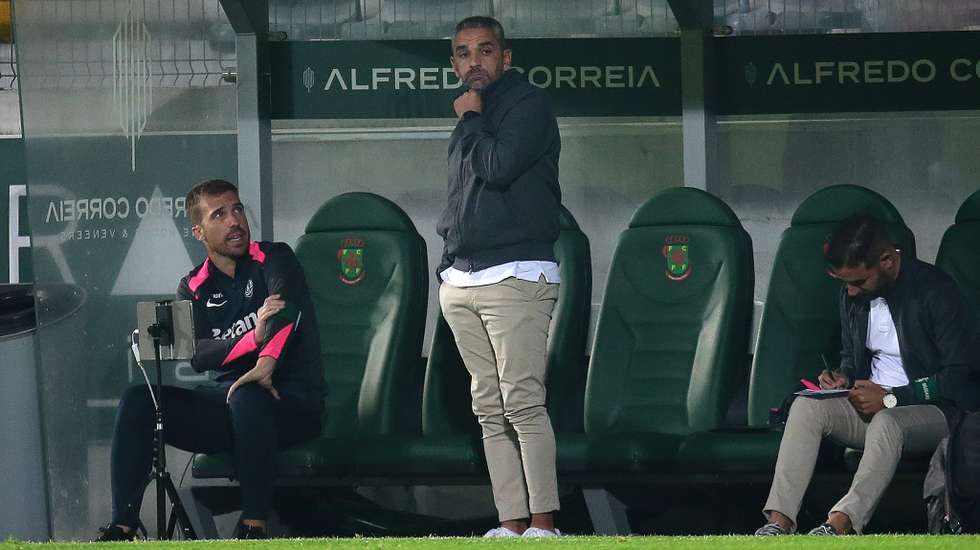 O treinador leonino poupou vários titulares, mas acabou por lançá-los durante o jogo