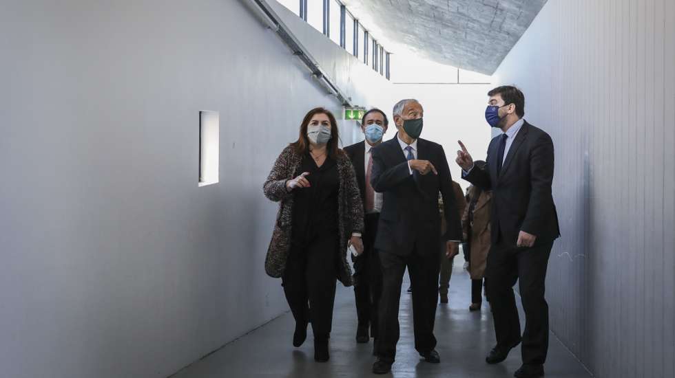 Marcelo Rebelo de Sousa visitou a escola Padre António Vieira, em Alvalade, no arranque de mais uma etapa do desconfinamento