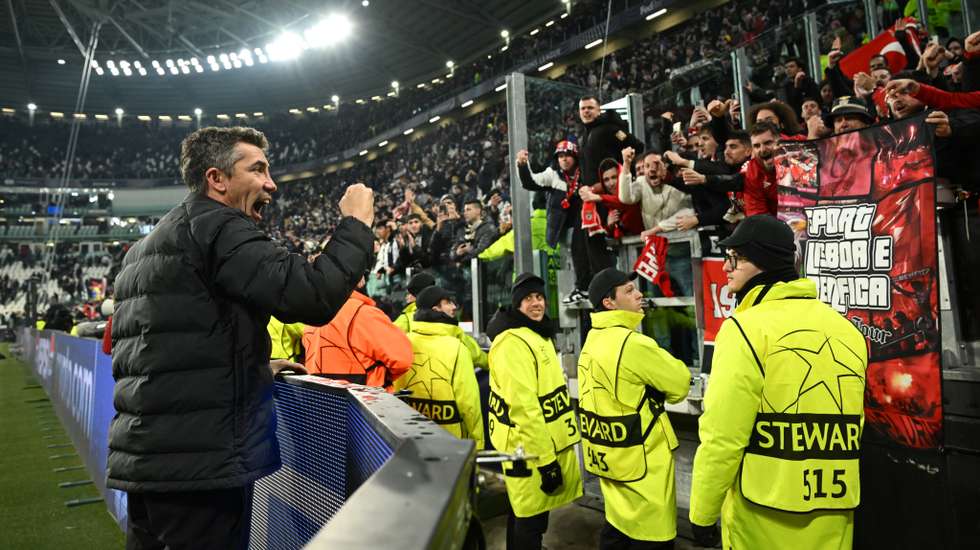 Bruno Lage dirigiu-se aos adeptos que estiveram em Turim