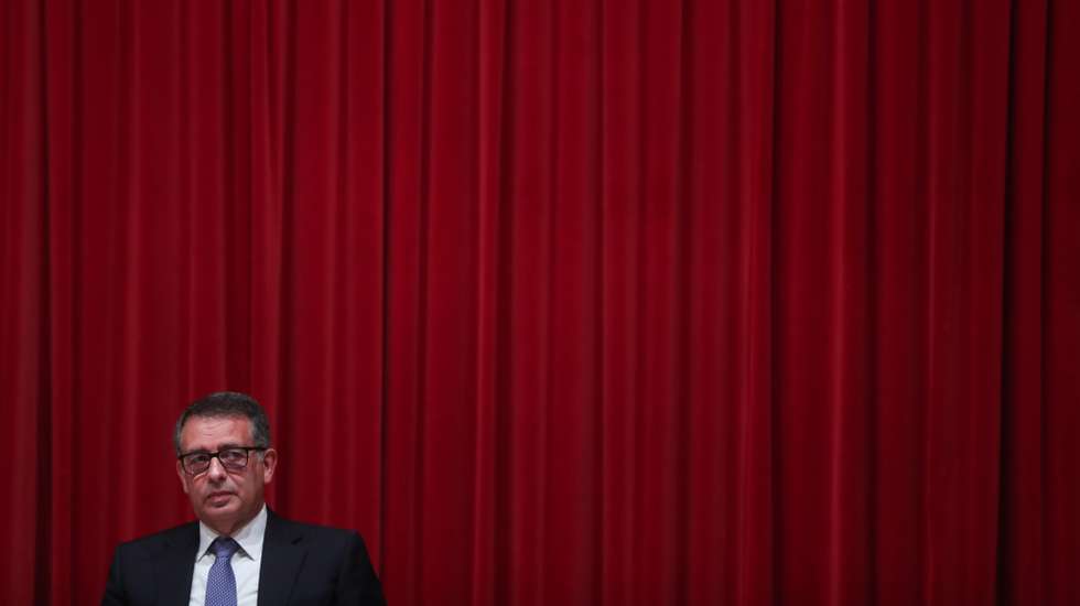 Questionado sobre se pode tentar uma corrida a Belém, respondeu: "Sou uma pessoa livre e o facto de ter uma opinião não faz de mim candidato absolutamente a nada”