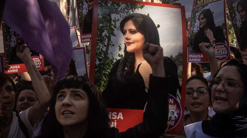 Protests Continue Outside Iranian Consulate In Istanbul Over Death Of Mahsa Amini