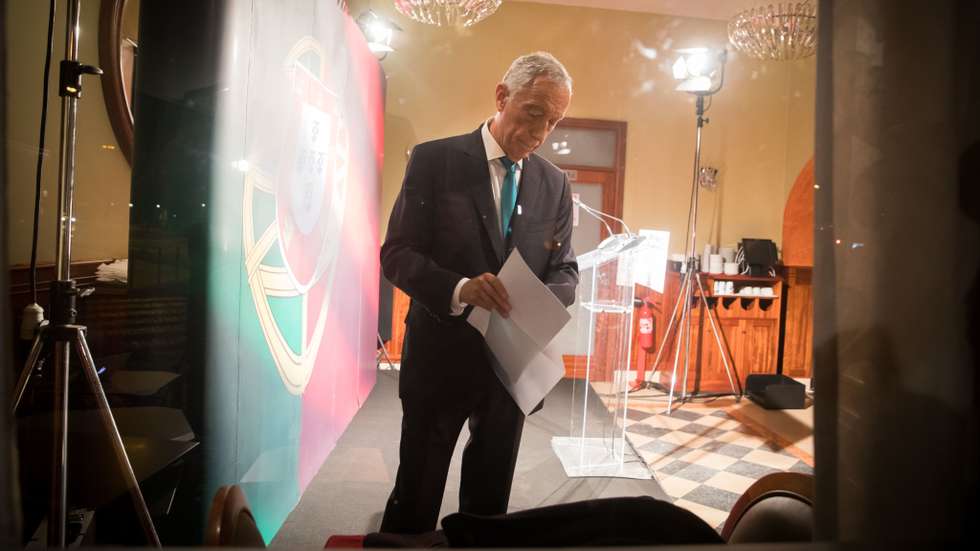 Foi uma cerimónia restrita, em que apenas puderam estar repórteres de imagem, e contou com a presenças do primeiro-ministro, do ministro de Estado dos Negócios Estrangeiros, Augusto Santos Silva, e dos secretários de Estado cessantes