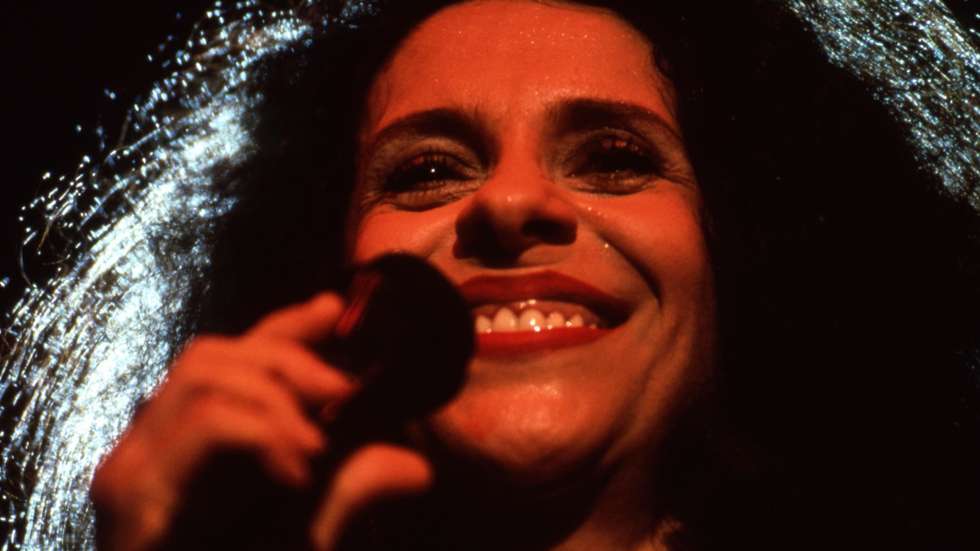 Gal Costa en concert en 1996
