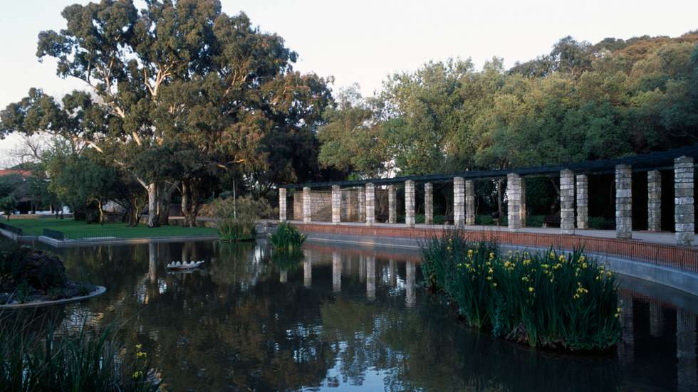 Lake in the Gulbenkian Park