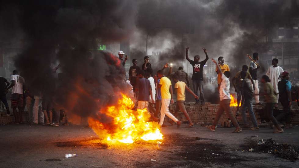 Sudanese take to the streets of capital Khartoum