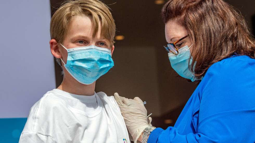 US-HEALTH-VIRUS-VACCINATION-TEENS