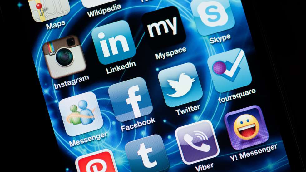 Social Media Applications on Iphone