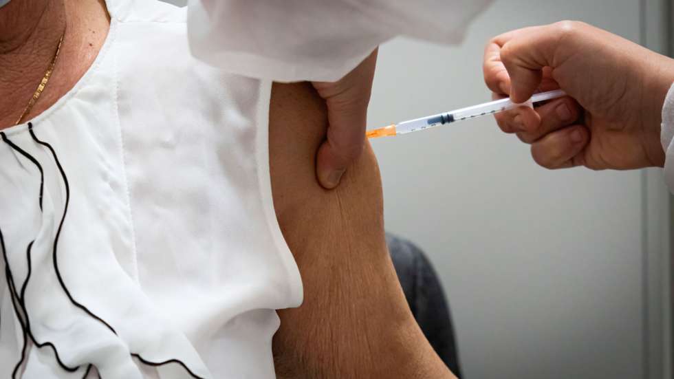 Maria Augusta, 80 years old, gets her second dose of the