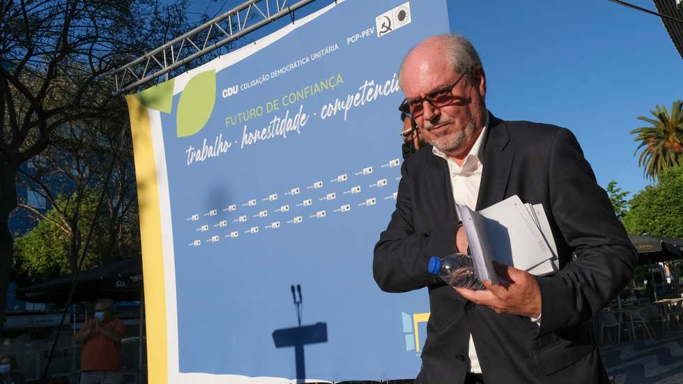 André Martins, presidente da Câmara de Setúbal, voltou este sábado a prestar um esclarecimento via Facebook na página do município