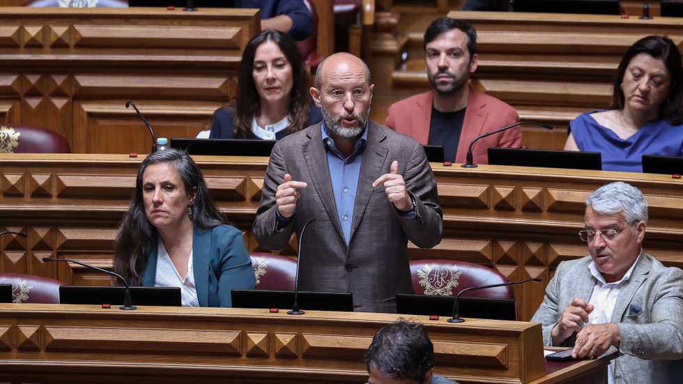 Partido solicita que Comissão de Transparência "emita recomendações que acautelem o exercício responsável e digno da palavra e da função dos deputados"