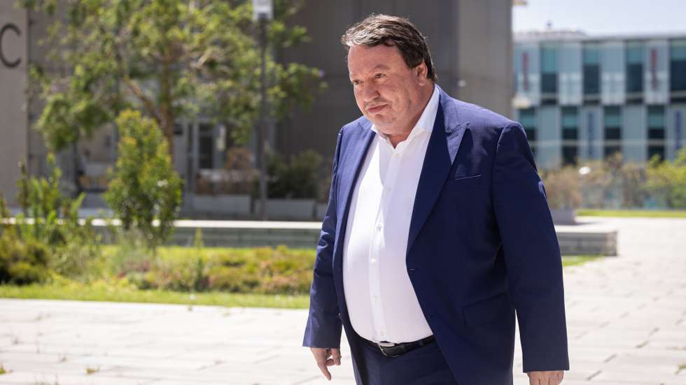 Carlos Santos Silva fez pressão para receber a "comissão" de cinco milhões de euros do Grupo Lena
