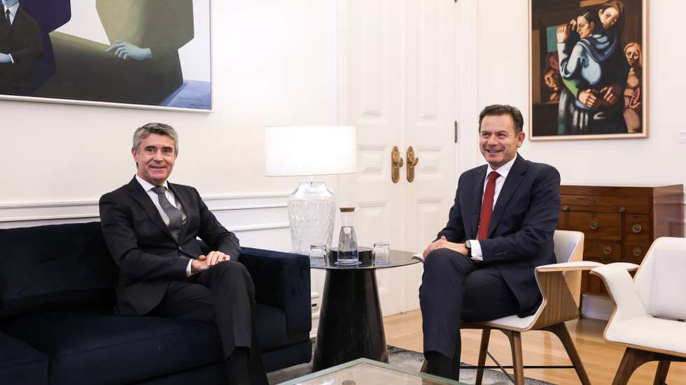 Os dois líderes políticos encontrara-se antes das férias para uma reunião e no PS há disponibilidade para novo encontro.