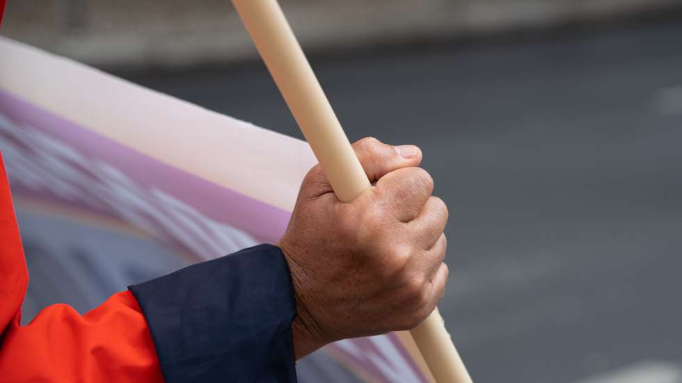 Manifestam-se solidários com todos os que enfrentam pressões ao exercerem o seu direito constitucional à greve