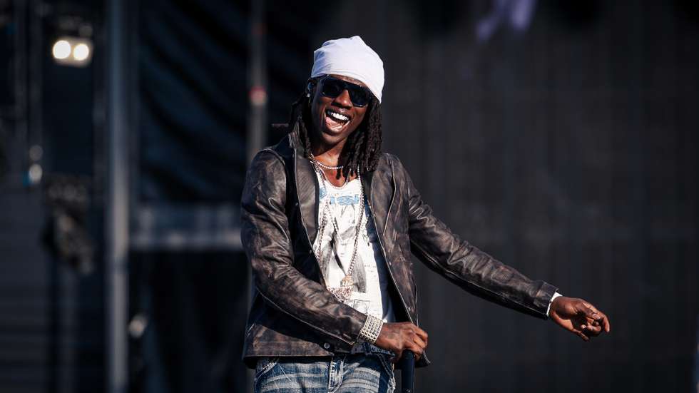 Rema, na foto, é um dos destaques do mais recente lote de confirmações do festival Afro Nation 2027