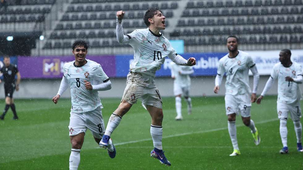 Gonçalo Moreira inaugurou o marcador em Baku na goleada de Portugal frente ao Azerbaijão na estreia pela Seleção Sub-21