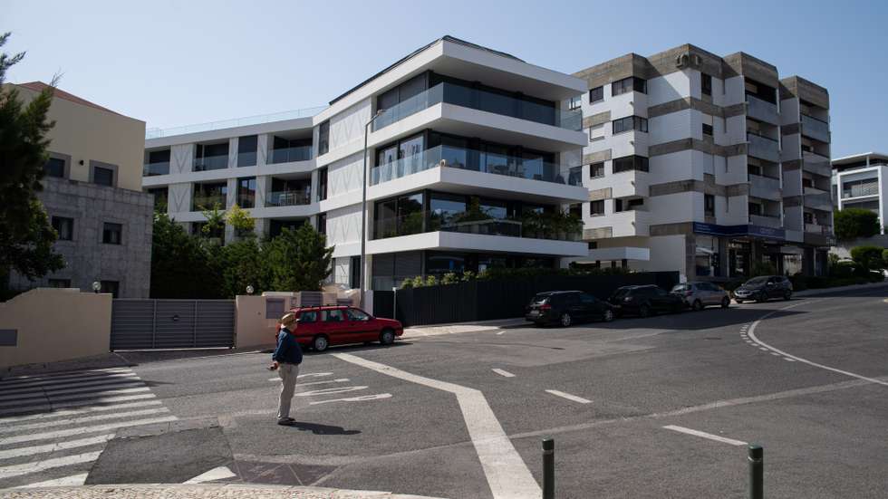 O diploma que revê o Regime Jurídico da Urbanização e Edificação (RJUE), esta sexta-feira publicado em Diário da República, agiliza a comunicação prévia e reduz prazos, nomeadamente para a declaração de nulidade, disse o Governo