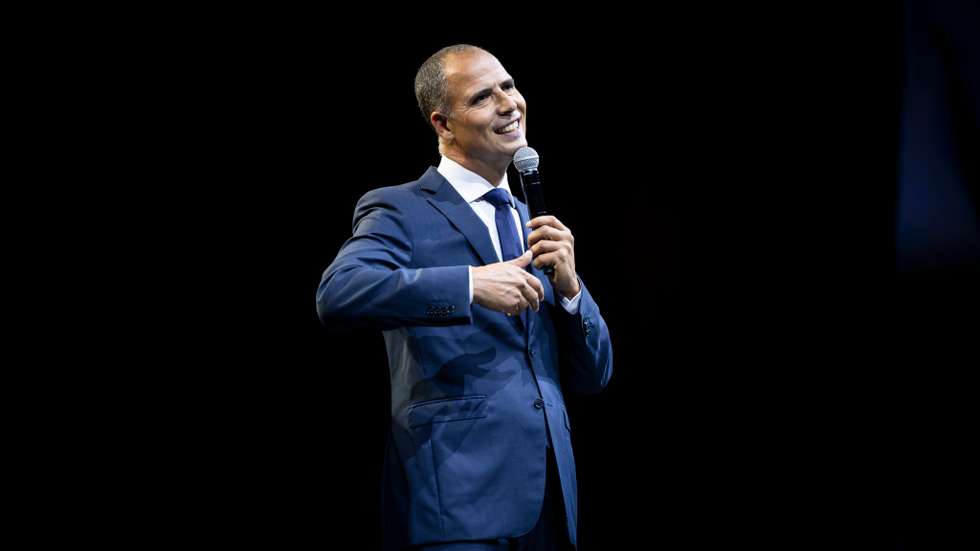 A abertura, na sexta-feira, dia 23, conta com Ricardo Araújo Pereira, na conversa "O Humor tem Opiniões a Mais"
