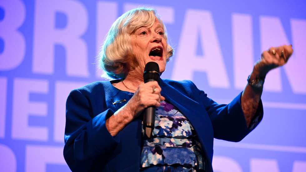 Ann Widdecombe, porta-voz para a Imigração e a Justiça do Reform UK
