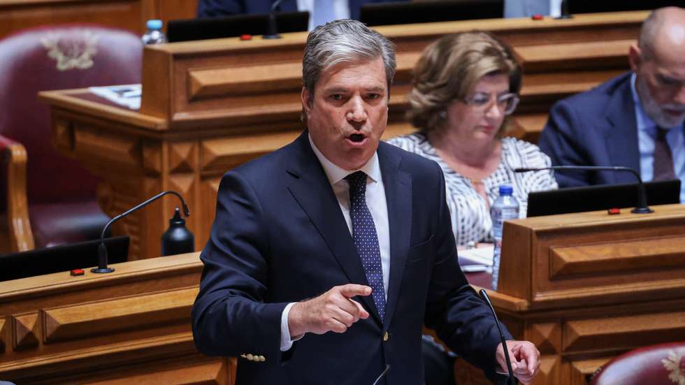 Paulo Muacho afirma que Paulo Núncio o "interrompeu diversas vezes"
