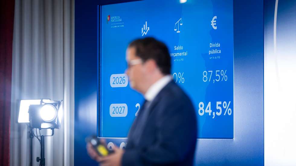 Ministro das Finanças diz que há uma subida "sem paralelo" nos rendimentos dos portugueses com as descidas do IRS