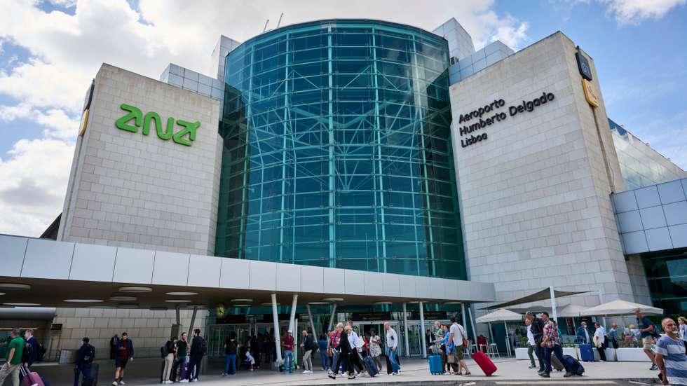 A PSP exerce as suas atribuições em 16 infraestruturas aeroportuárias, incluindo as regiões autónomas da Madeira e Açores