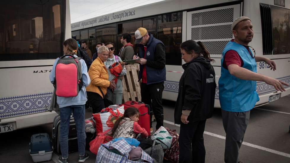 Continuam esta manhã as operações de retirada de civis de Mariupol