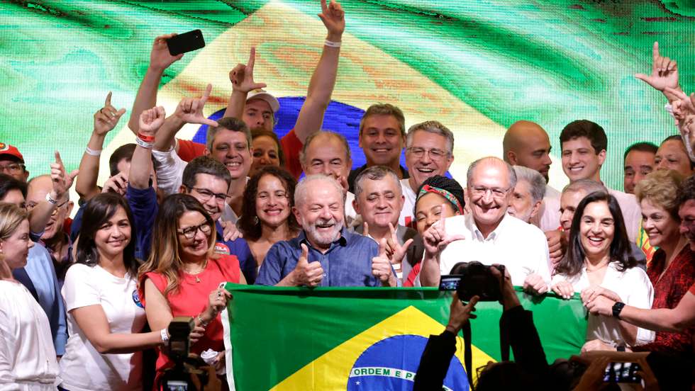 Lula da Silva Defeats Bolsonaro in Presidential Run-off