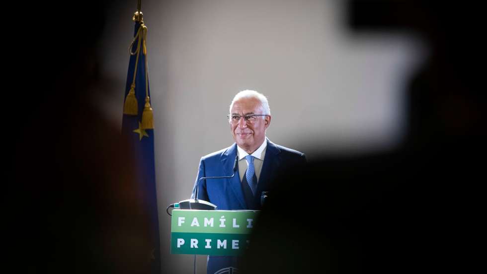 Costa não quer impacto sobre Segurança Social provocado por "inflação anómala" e rejeita fazer corte, como Passos.