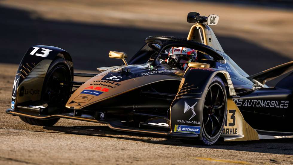 Félix da Costa assumiu a pole position, teve um bom arranque e liderou o ePrix 2 de Nova Iorque do início ao fim