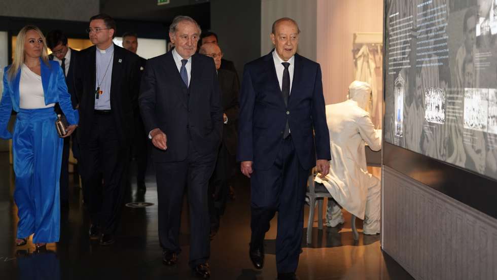 Pinto da Costa com Ramalho Eanes e Dom Américo Aguiar, dois dos principais convidados do jantar que se realizou no Museu do FC Porto