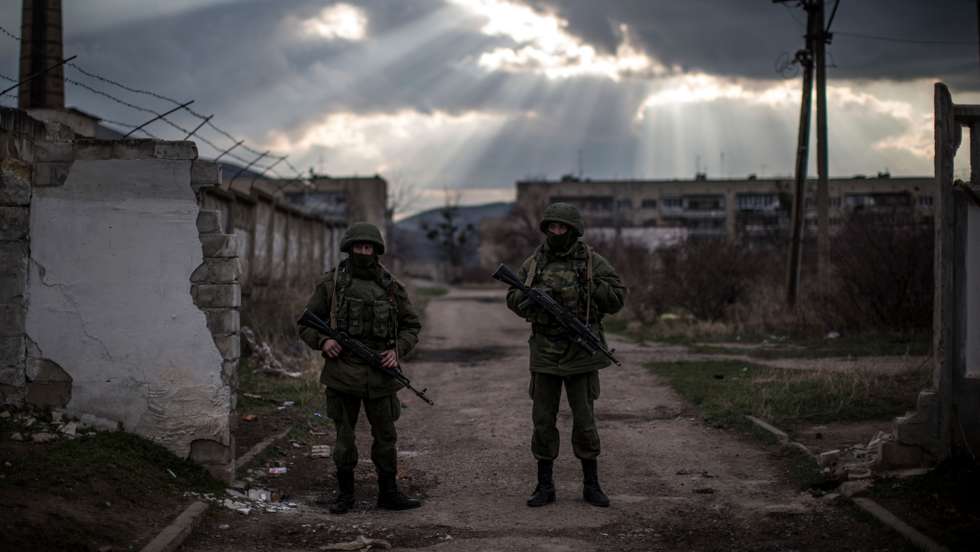 Tensions Grow In Crimea As Diplomatic Talks Continue