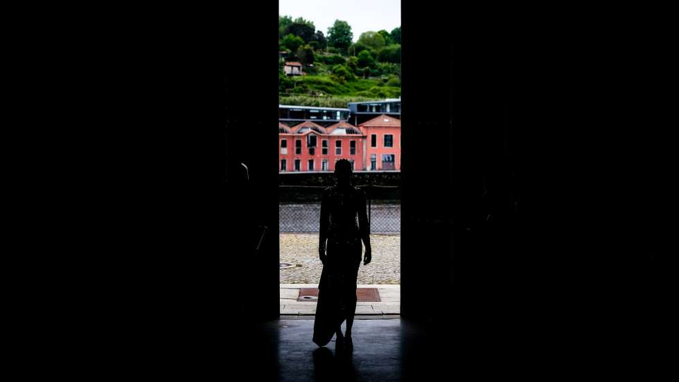 Até sábado, o Portugal Fashion vai decorrer na Alfândega do Porto num evento que marca o regresso do público aos desfiles