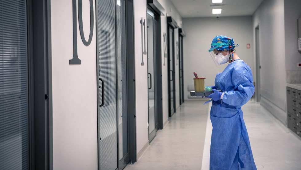 Uma médica no hospital em Istambul