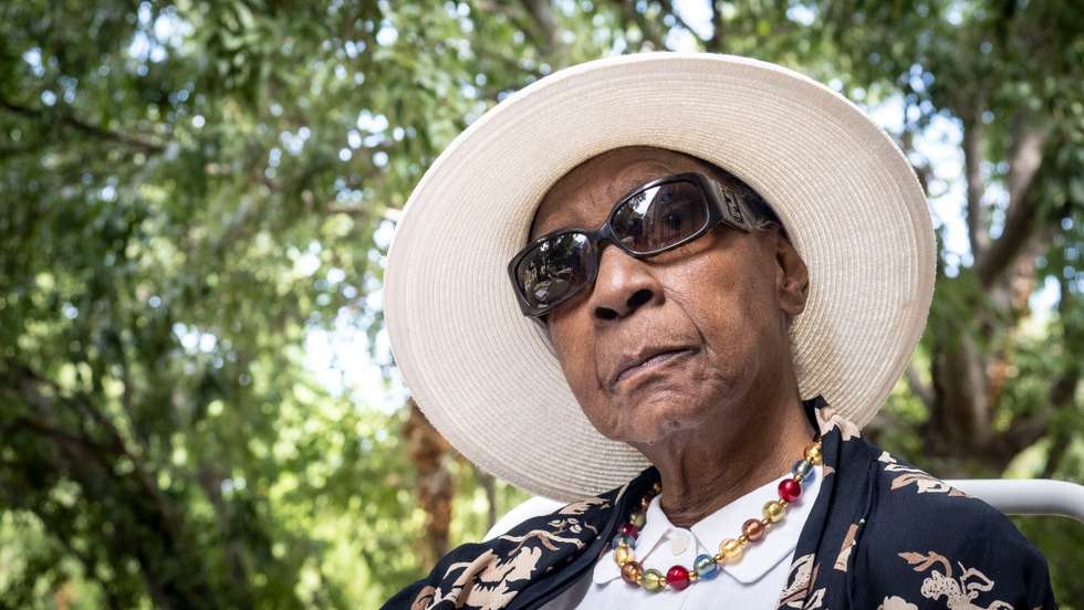 Aos 80 anos, a sofrer de uma doença neurodegenerativa, retira-se para a Provença, em França, onde ditou a uma amiga o seu último livro