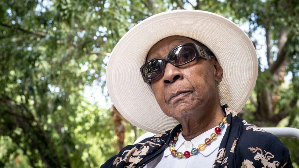Aos 80 anos, a sofrer de uma doença neurodegenerativa, retira-se para a Provença, em França, onde ditou a uma amiga o seu último livro