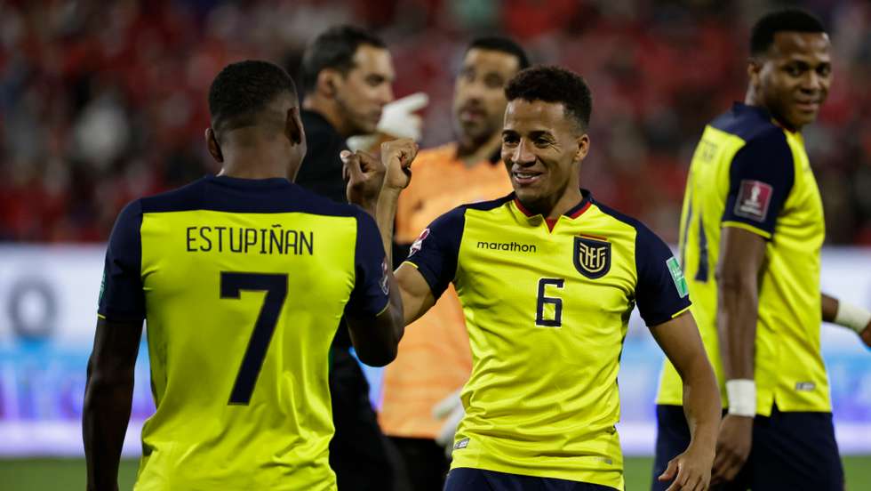 Chile v Ecuador - FIFA World Cup Qatar 2022 Qualifier