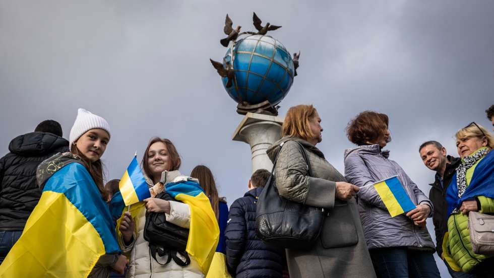 Ukrainians Celebrate Russian Retreat From Kherson