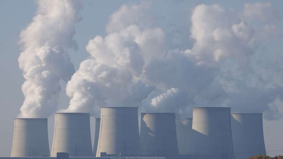 Acordo na COP28 para fim dos combustíveis fósseis é vital, pede Amnistia Internacional